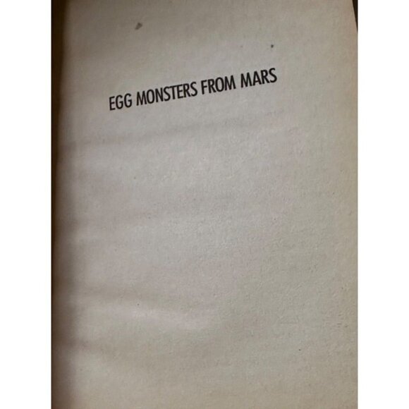 Egg Monsters from Mars Goosebumps Book #42 First cover 2nd Edition Print 1990s - Picture 6 of 12